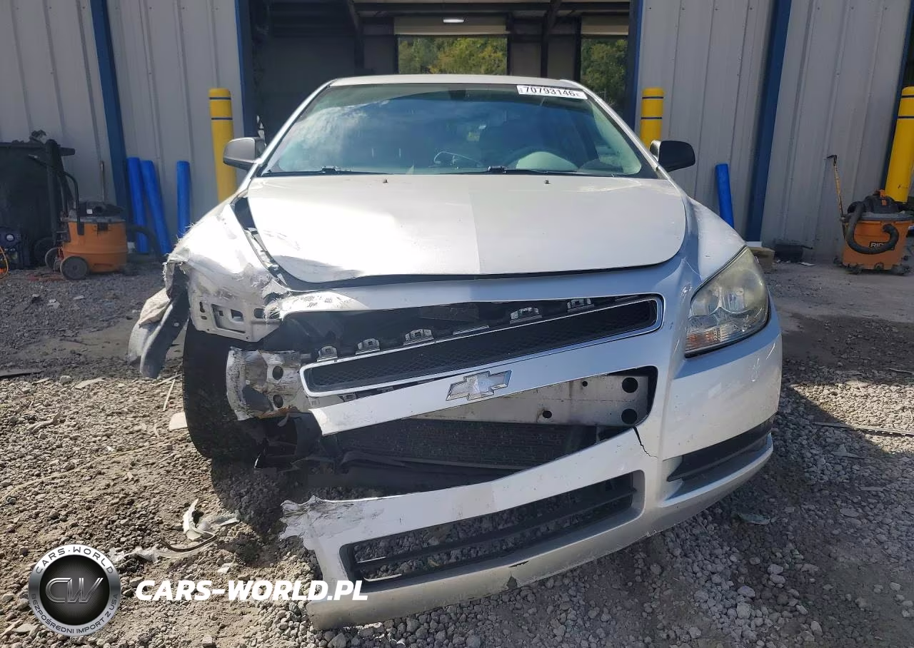 2011 Chevrolet Malibu Ls VIN:1G1ZB5E1XBF200733 - 5