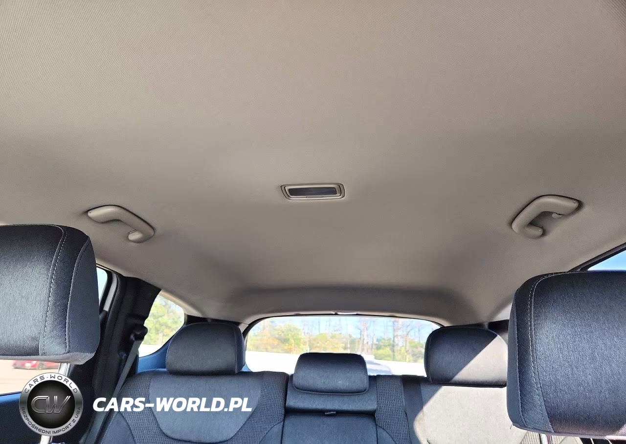 2019 Hyundai Santa Fe Se VIN:5NMS23AD9KH042594 - 10