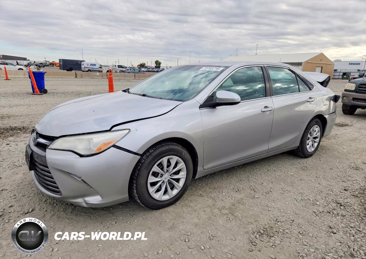 2016 Toyota Camry Le