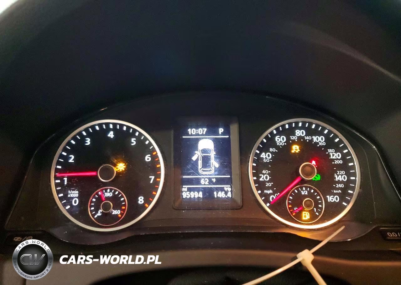 2016 Volkswagen Tiguan S VIN:WVGBV7AX4GW613644 - 9
