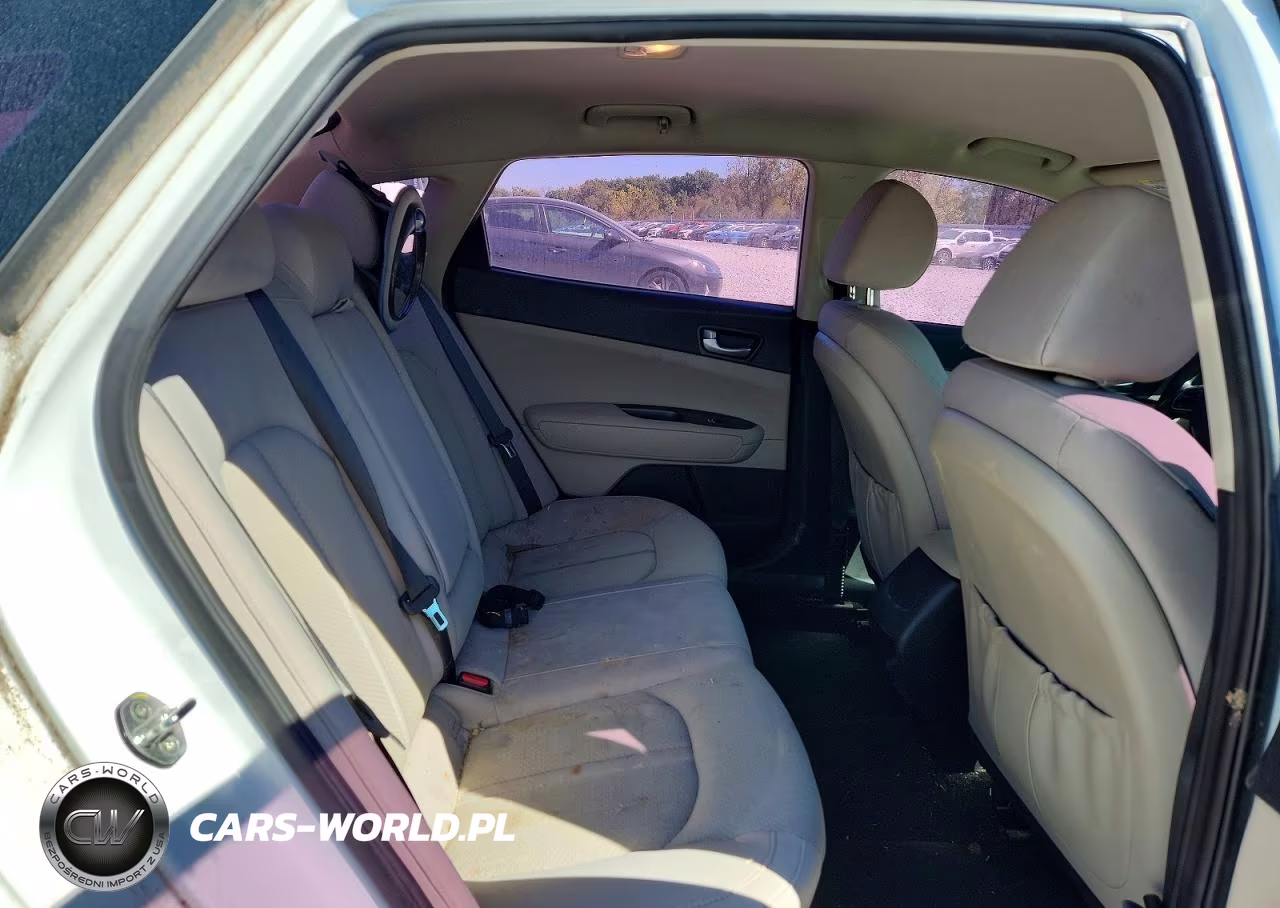 2018 Kia Optima Lx VIN:5XXGT4L30JG210262 - 10