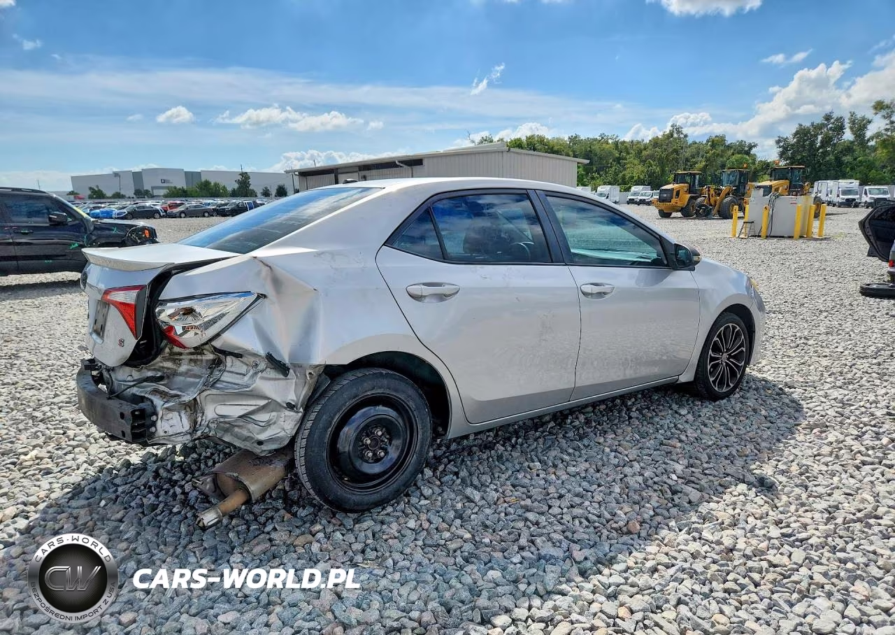 2016 Toyota Corolla S Plus VIN:2T1BURHE2GC557333 - 3
