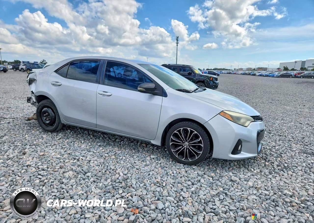 2016 Toyota Corolla S Plus VIN:2T1BURHE2GC557333 - 4