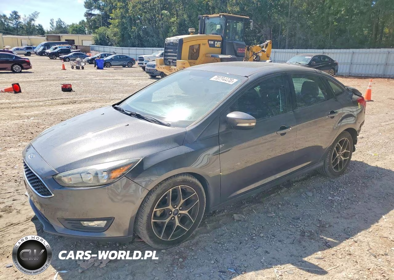 2017 Ford Focus Sel VIN:1FADP3H26HL252470 - 1