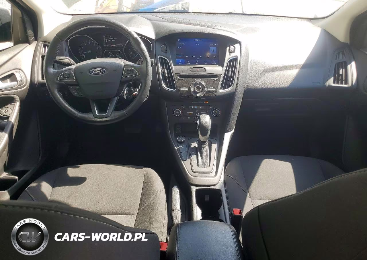 2017 Ford Focus Sel VIN:1FADP3H26HL252470 - 8