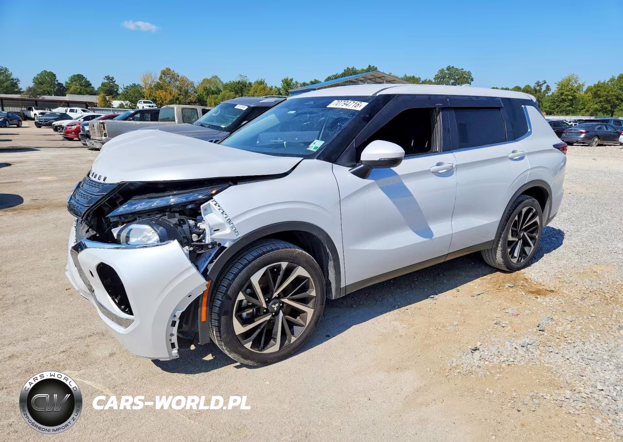 2024 Mitsubishi Outlander Es – zdjęcie 1 z 13