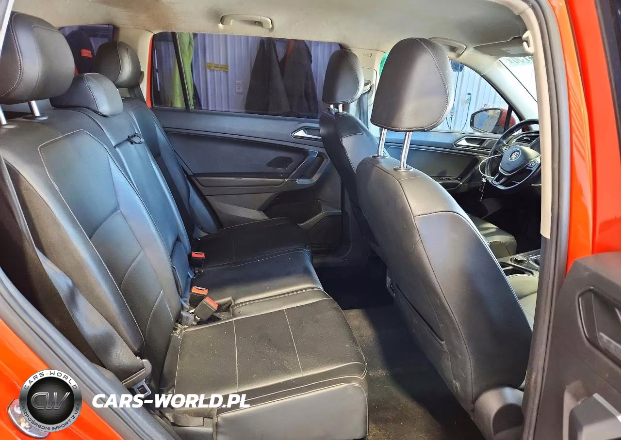 2018 Volkswagen Tiguan Se VIN:3VV2B7AX8JM170887 - 11