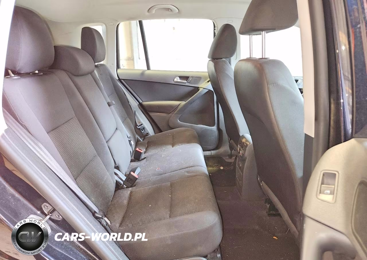 2017 Volkswagen Tiguan S VIN:WVGAV7AX0HK046756 - 11