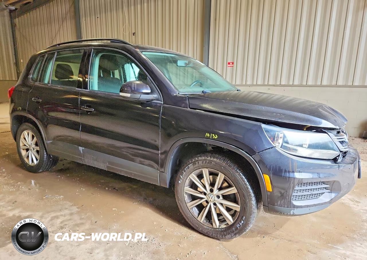 2017 Volkswagen Tiguan S VIN:WVGAV7AX0HK046756 - 4