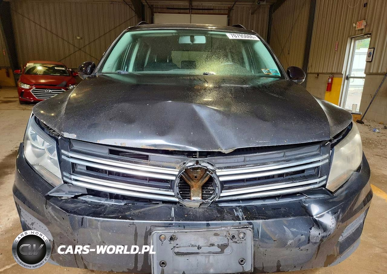 2017 Volkswagen Tiguan S VIN:WVGAV7AX0HK046756 - 5