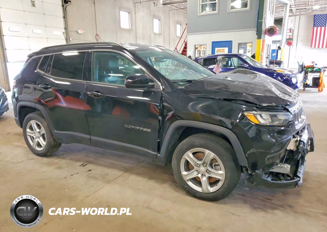 2024 Jeep Compass Latitude VIN:3C4NJDBN7RT608083 - 4