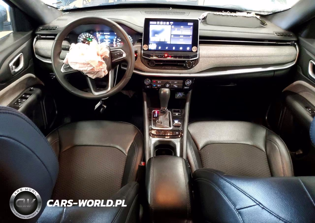 2024 Jeep Compass Latitude VIN:3C4NJDBN7RT608083 - 8