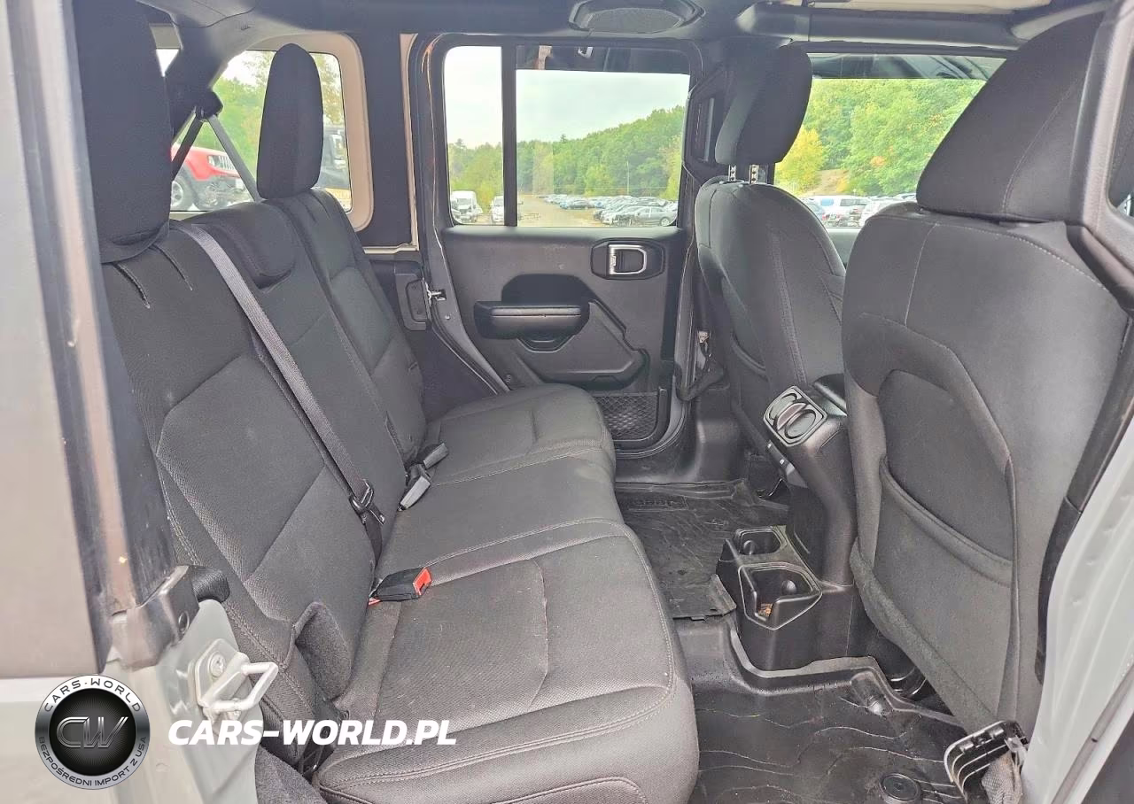 2018 Jeep Wrangler Unlimited Sport VIN:1C4HJXDG0JW288391 - 10