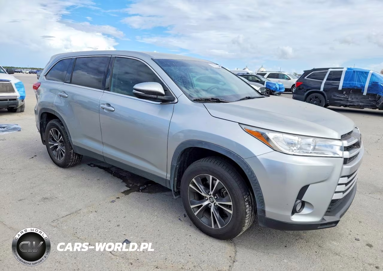 2019 Toyota Highlander Le Plus VIN:5TDZZRFH1KS339462 - 4