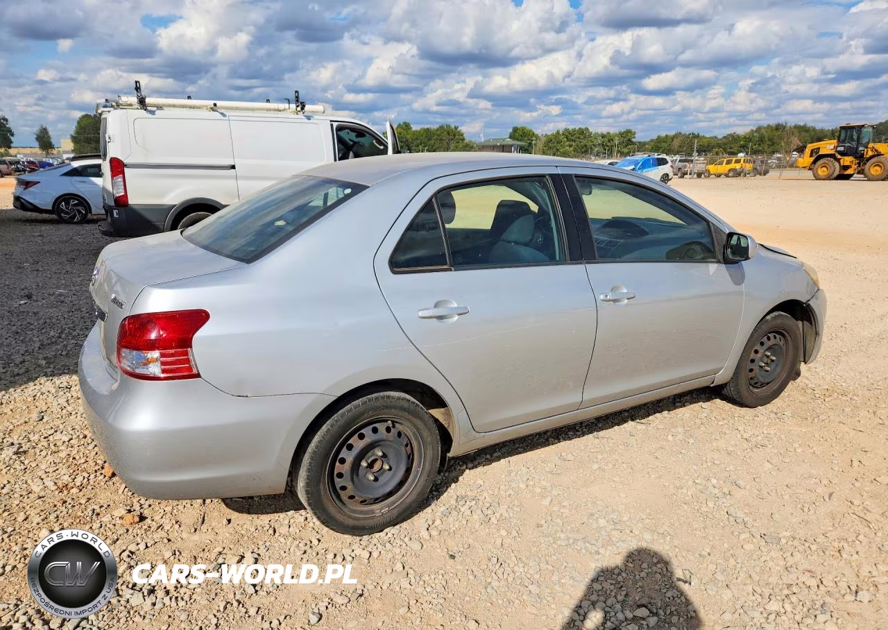 2010 Toyota Yaris Base VIN:JTDBT4K3XA1364971 - 3