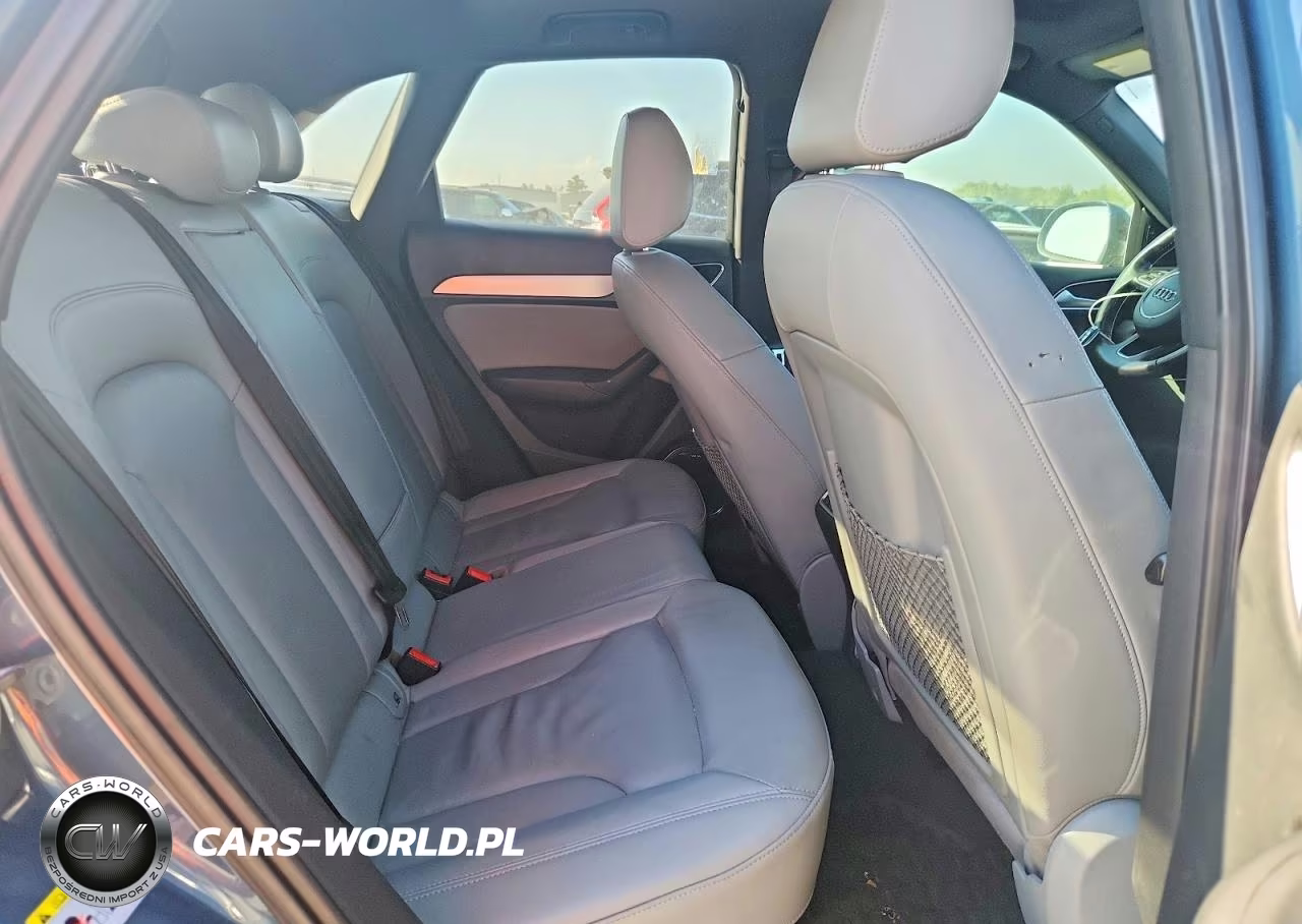 2018 Audi Q3 Premium Plus VIN:WA1JCCFS9JR020342 - 11