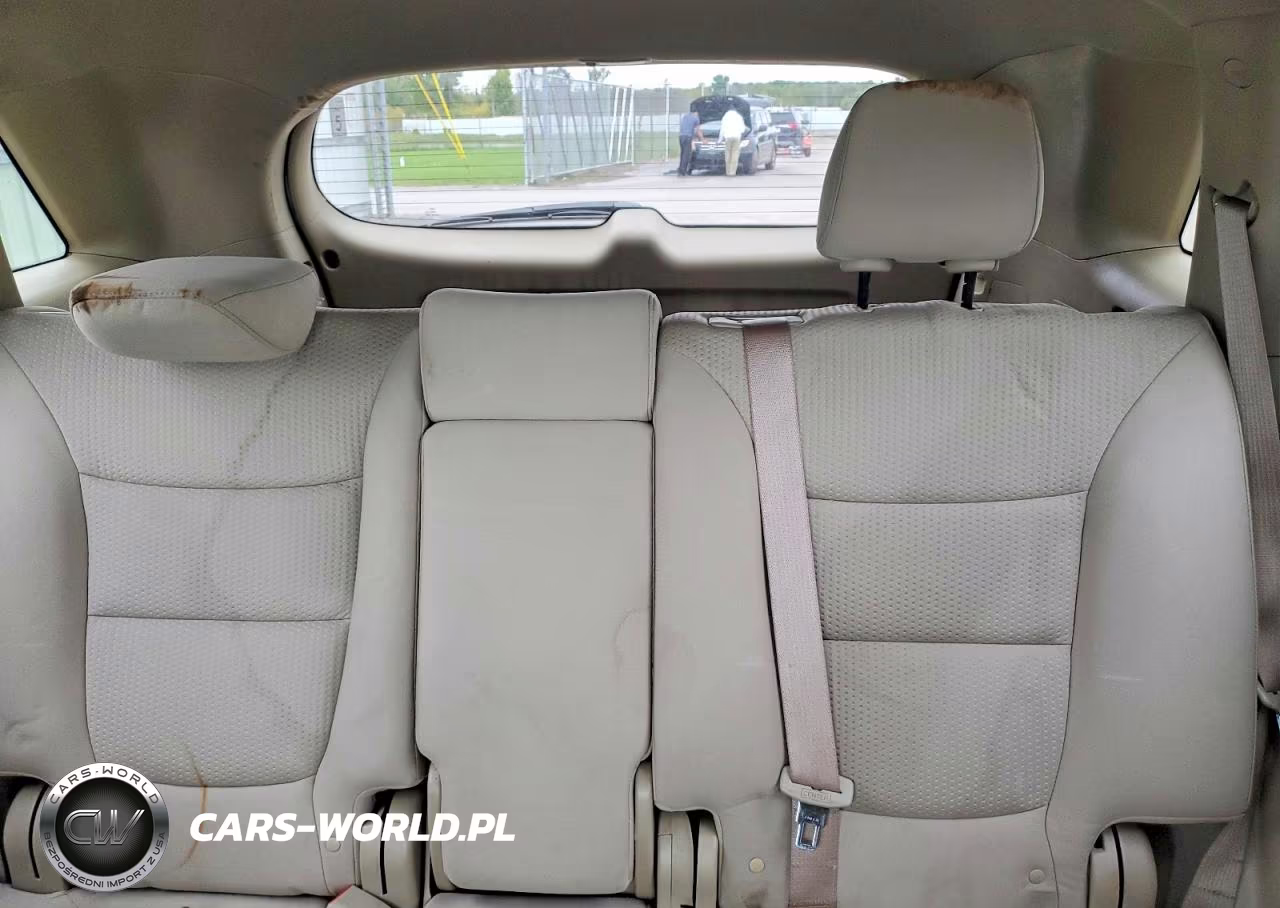 2011 Kia Sorento Lx VIN:5XYKT3A15BG005135 - 10