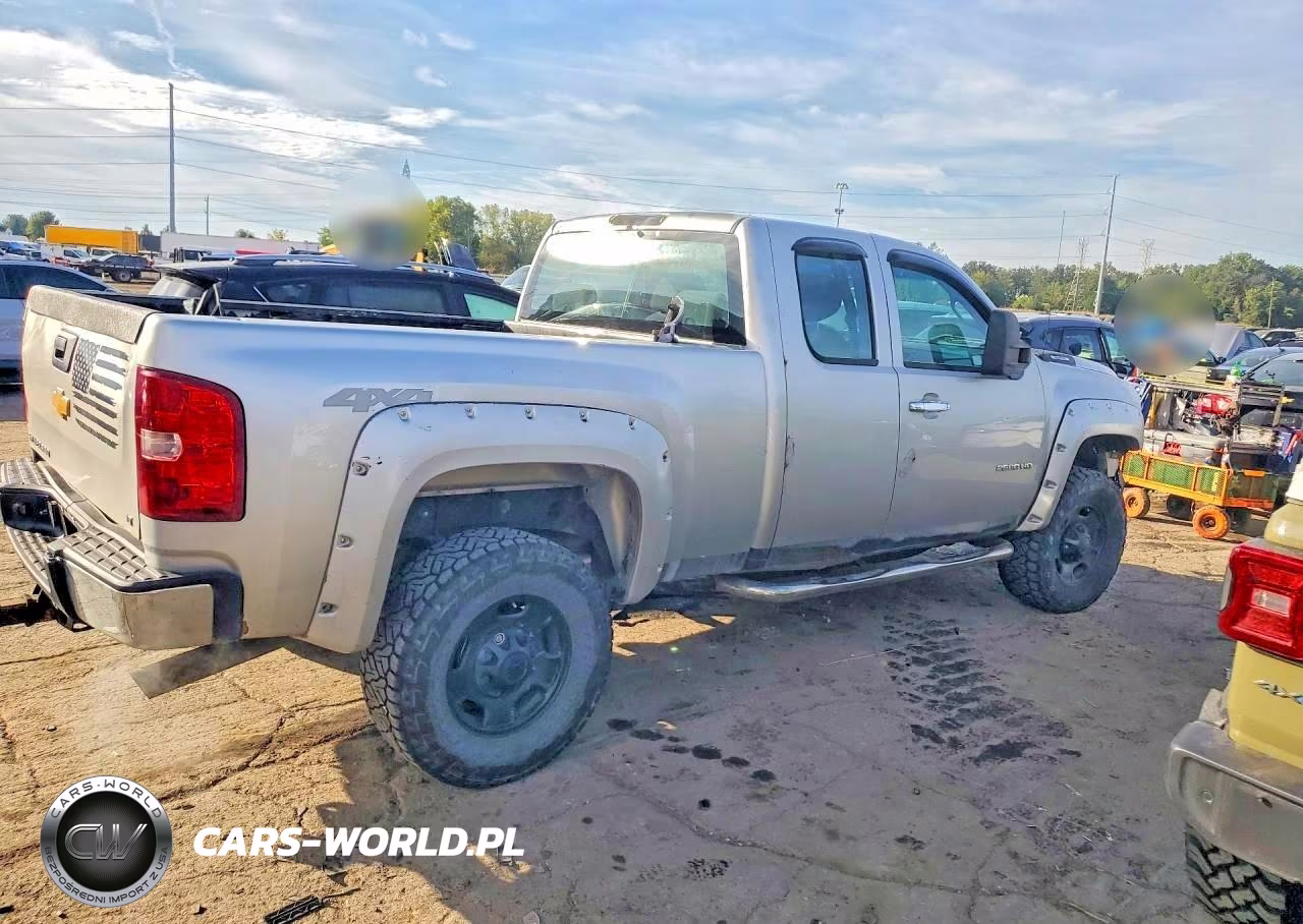 2011 Chevrolet Silverado K2500 Heavy Duty VIN:1GC2KVCG1BZ414556 - 3