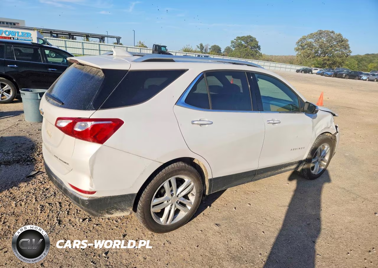 2020 Chevrolet Equinox Premier VIN:3GNAXYEX8LS610902 - 3