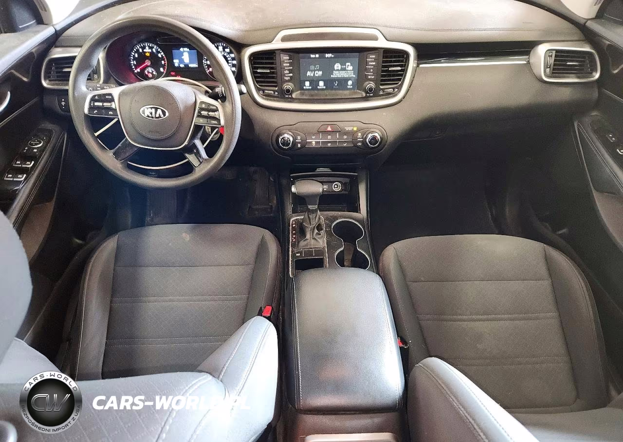 2020 Kia Sorento S VIN:5XYPG4A58LG616247 - 8