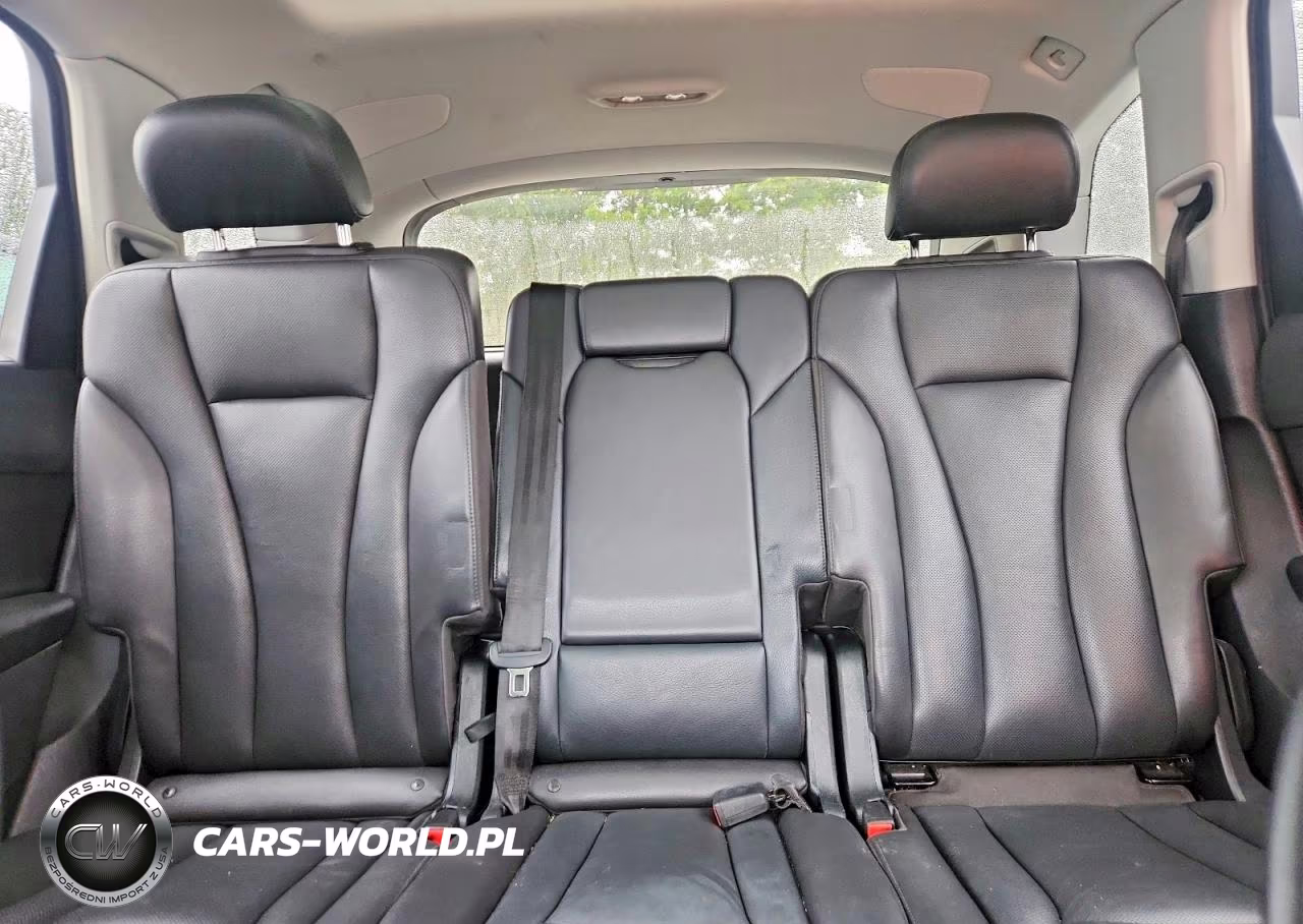 2019 Audi Q7 Premium Plus VIN:WA1LAAF75KD036843 - 10