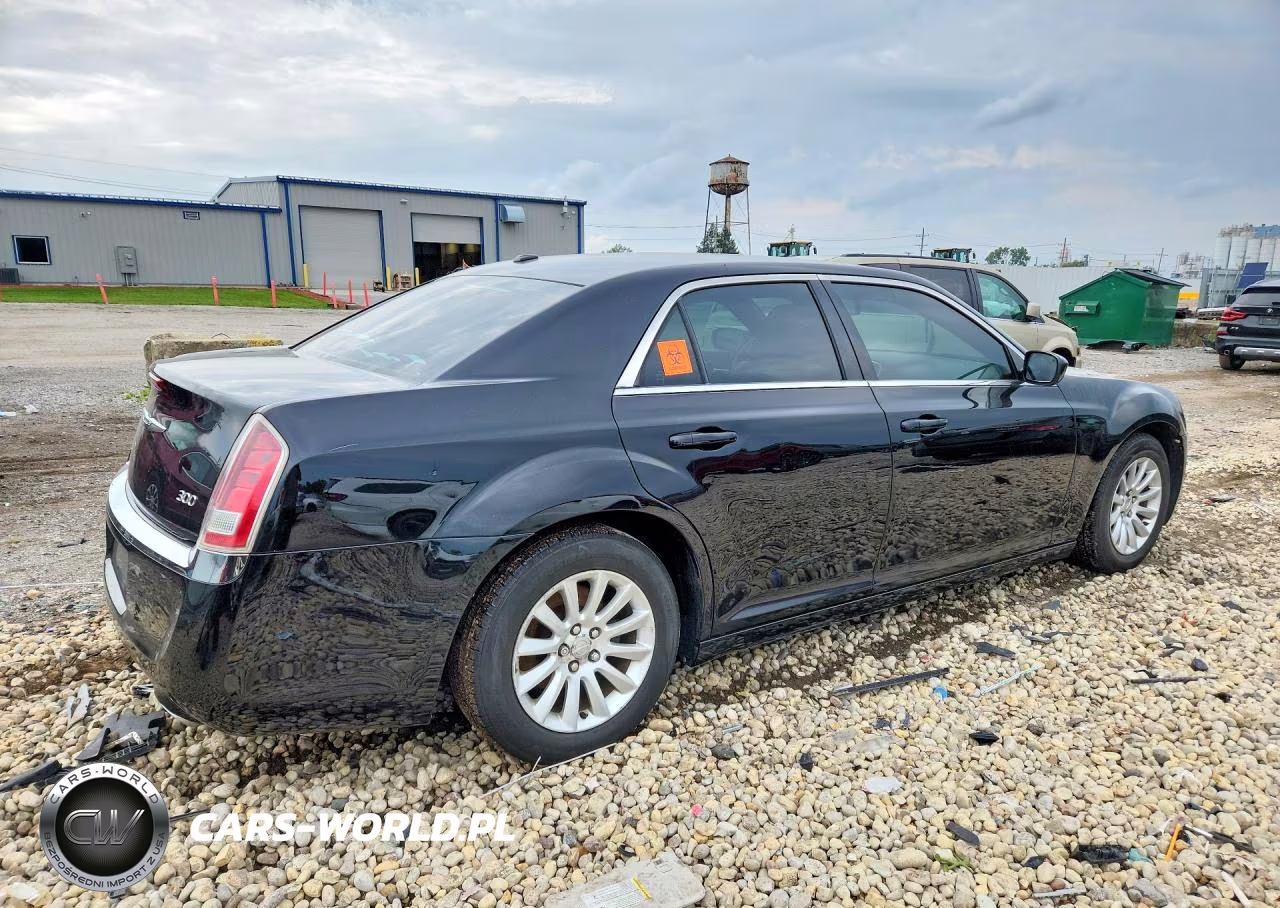 2014 Chrysler 300 VIN:2C3CCAAG4EH217760 - 3