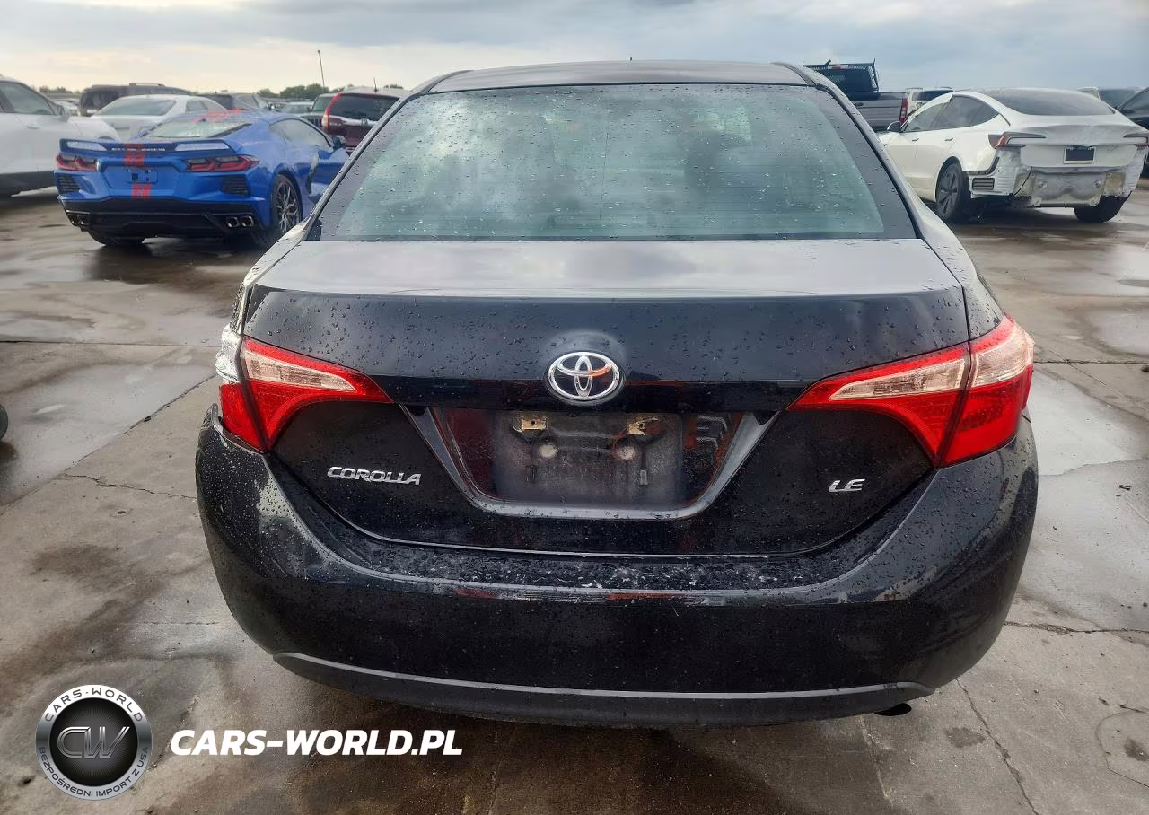 2018 Toyota Corolla Le VIN:5YFBURHEXJP756217 - 6