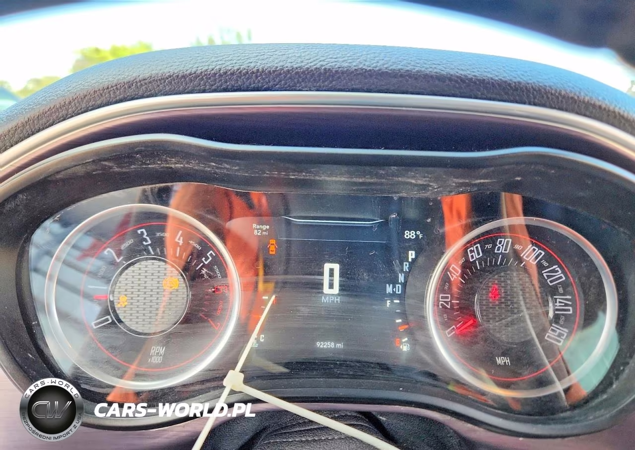 2018 Dodge Challenger R-T VIN:2C3CDZBT6JH178400 - 9