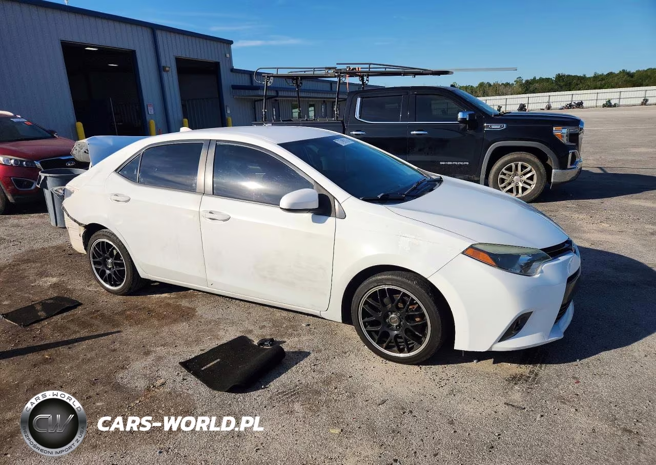 2015 Toyota Corolla Le Plus VIN:2T1BURHE7FC312915 - 4