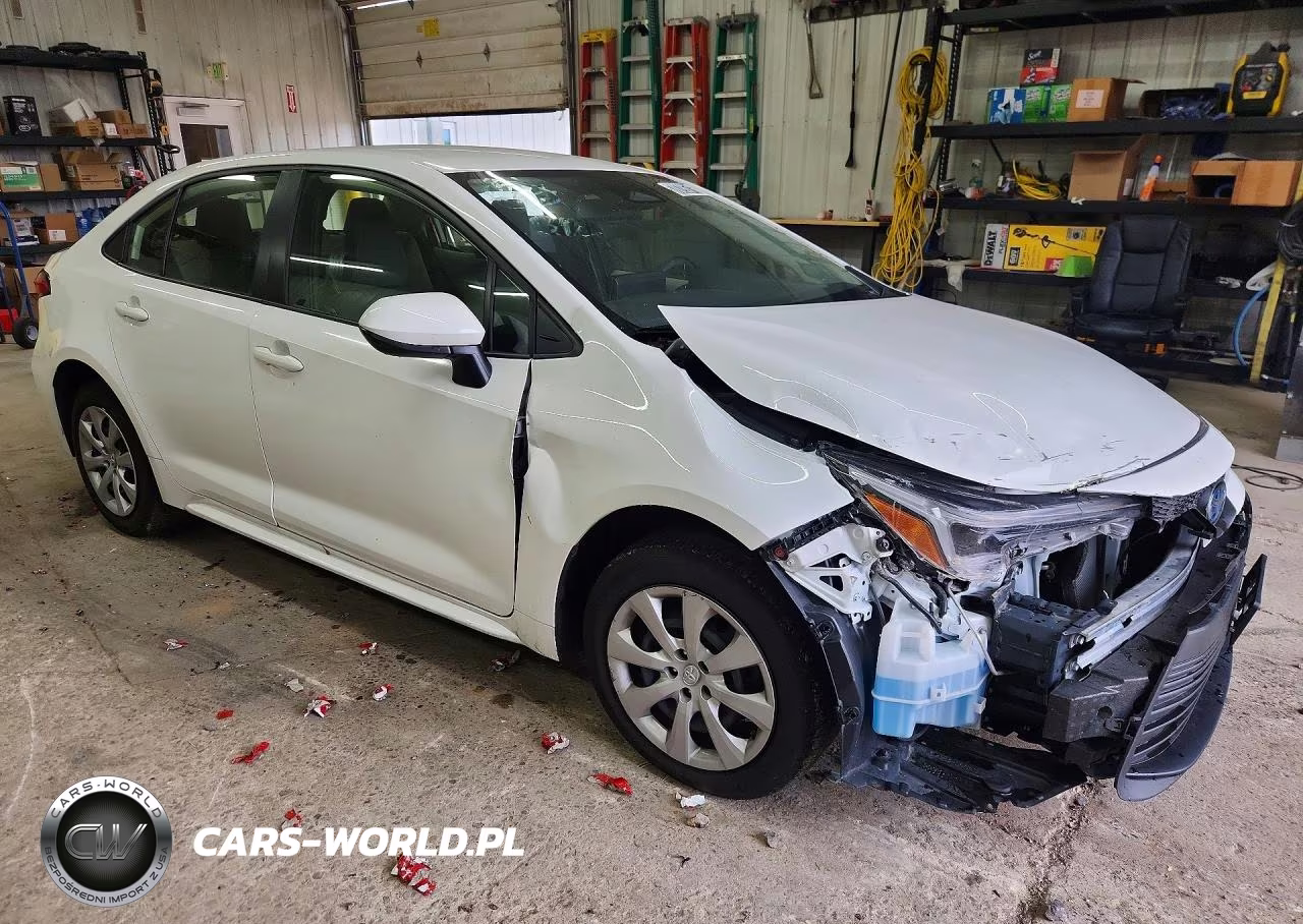 2024 Toyota Corolla Hybrid Le VIN:JTDBCMFE4R3044153 - 4