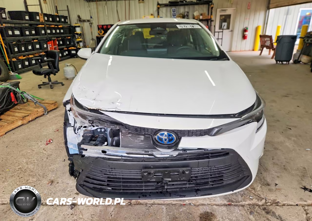 2024 Toyota Corolla Hybrid Le VIN:JTDBCMFE4R3044153 - 5