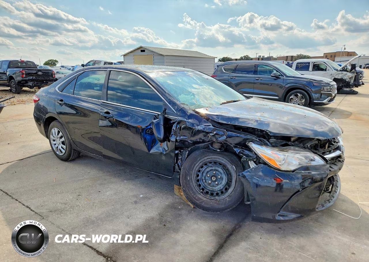 2017 Toyota Camry Se VIN:4T1BF1FK8HU726758 - 4