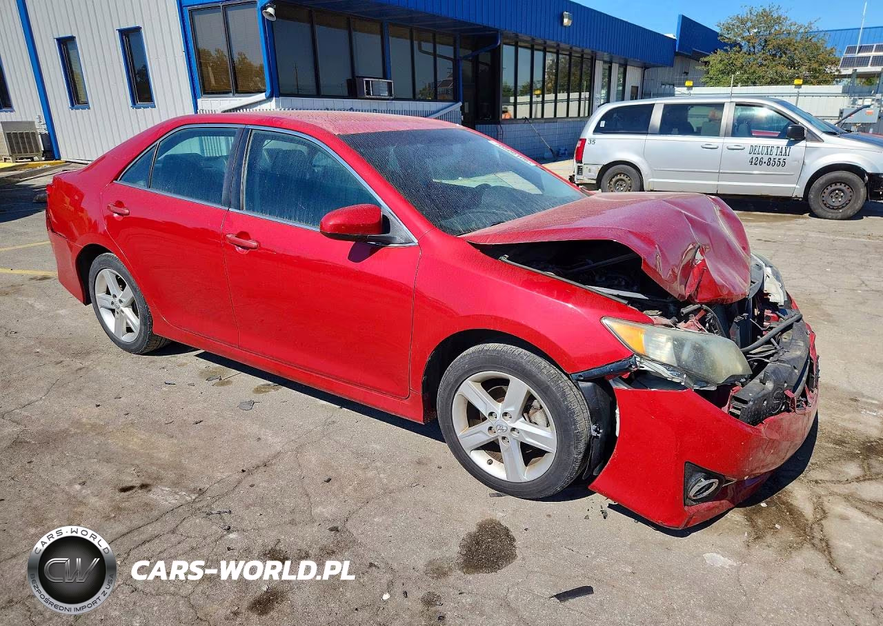 2013 Toyota Camry Se VIN:4T1BF1FK4DU710700 - 4