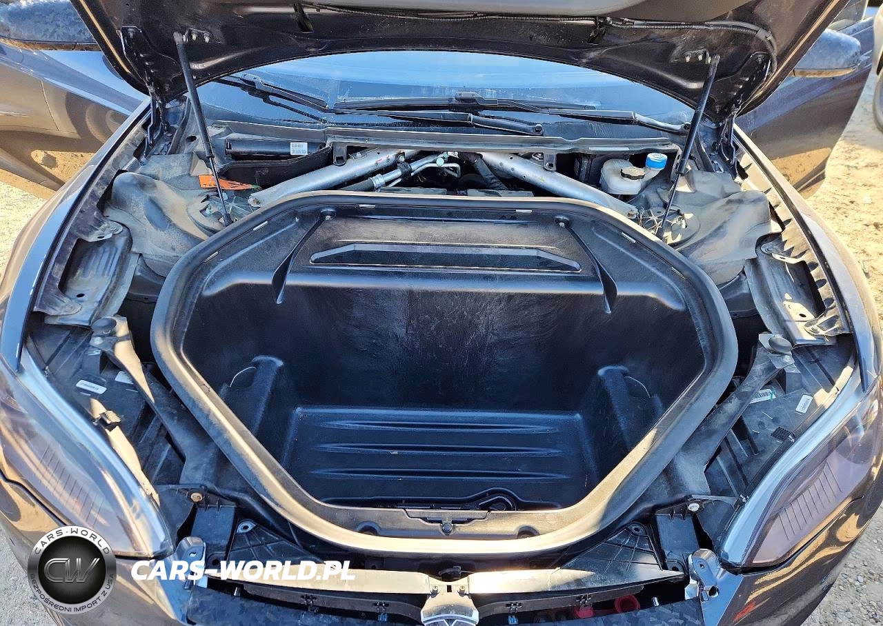 2015 Tesla Model S 85D VIN:5YJSA1H29FF100934 - 11