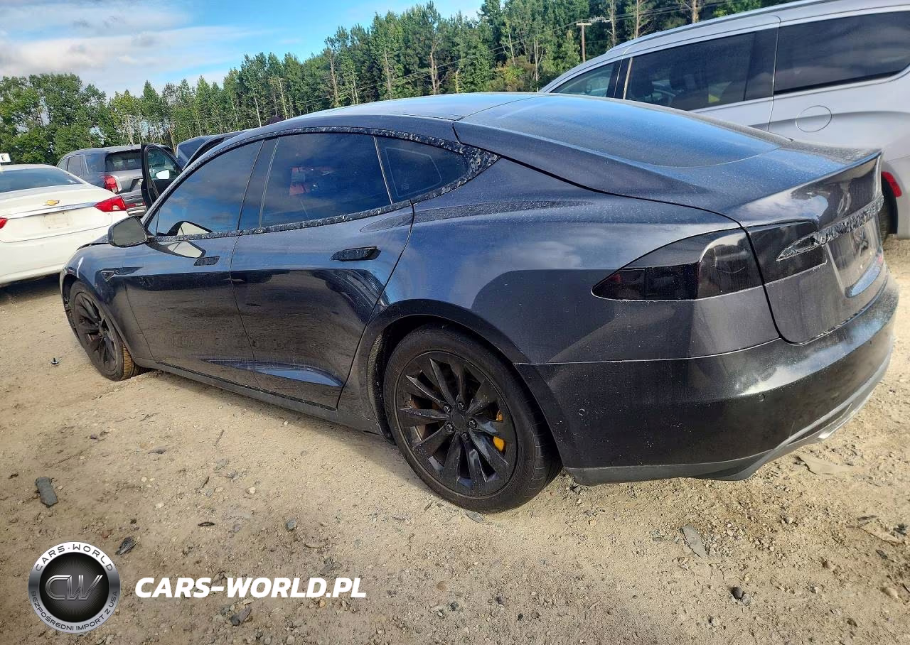 2015 Tesla Model S 85D VIN:5YJSA1H29FF100934 - 2