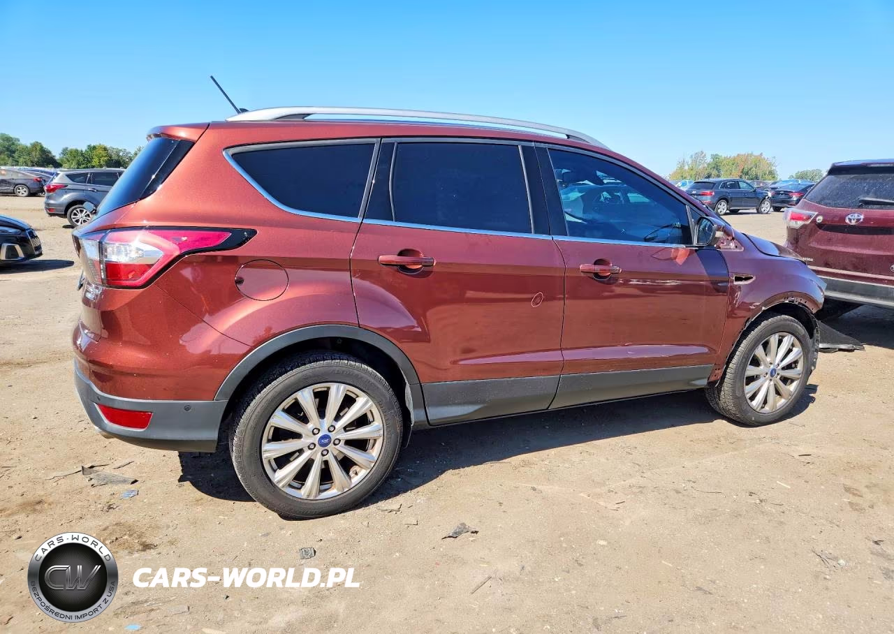 2018 Ford Escape Titanium VIN:1FMCU9J90JUB03217 - 3
