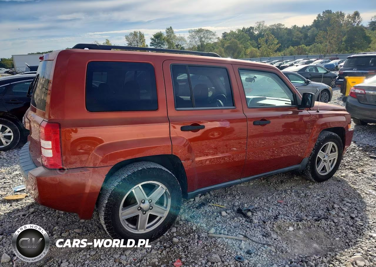 2008 Jeep Patriot Sport VIN:1J8FT28W68D633394 - 3