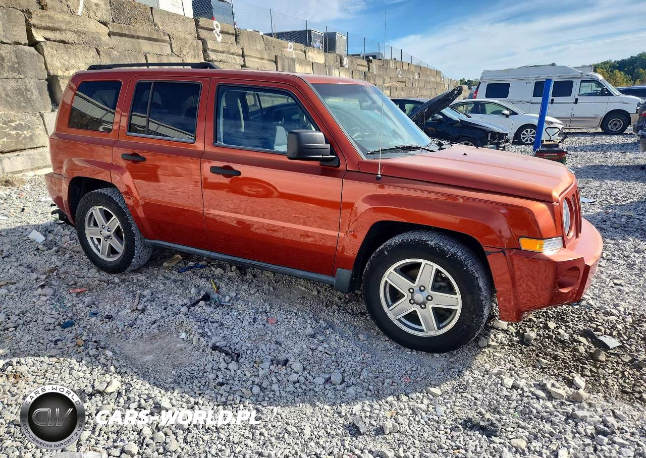 2008 Jeep Patriot Sport VIN:1J8FT28W68D633394 - 4