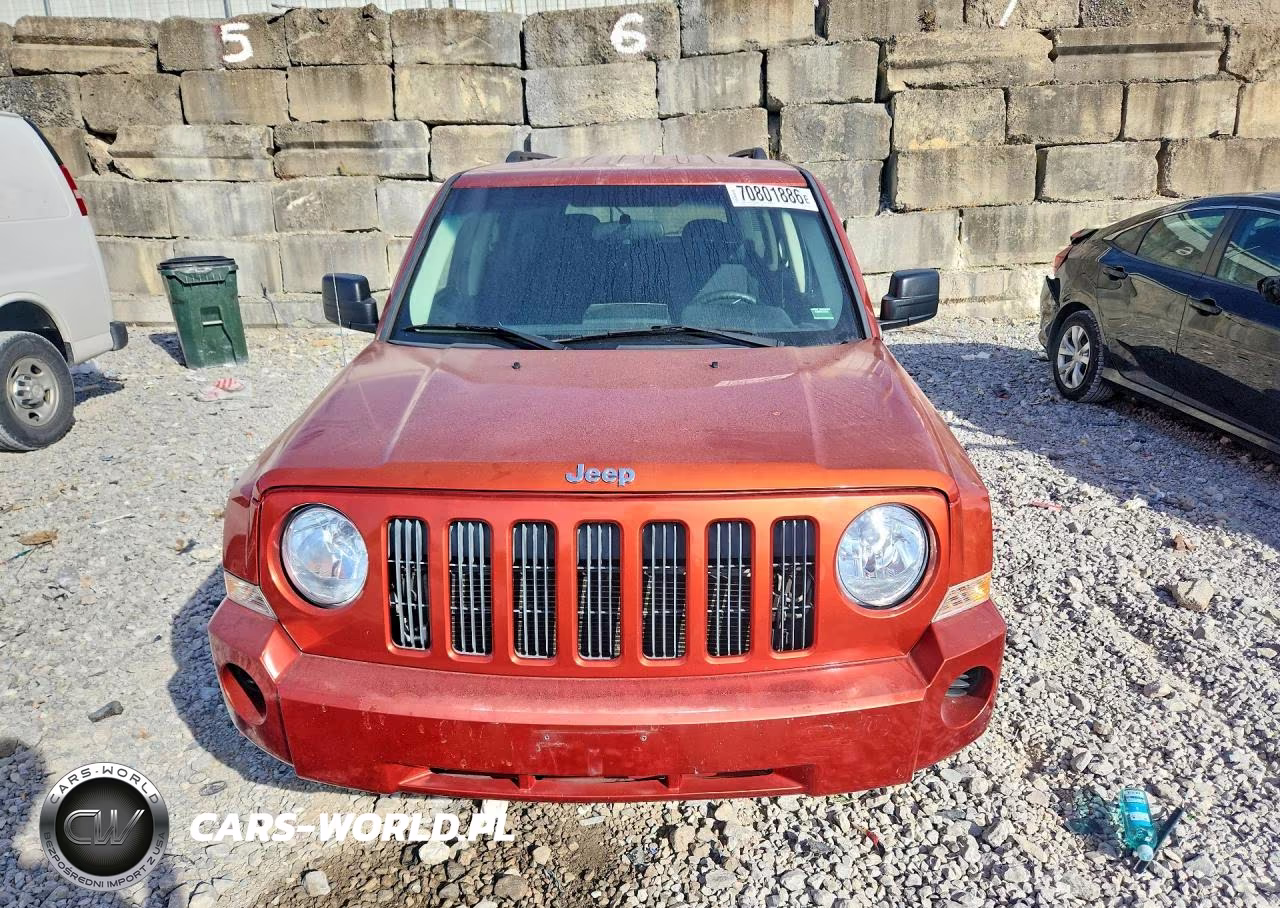 2008 Jeep Patriot Sport VIN:1J8FT28W68D633394 - 5