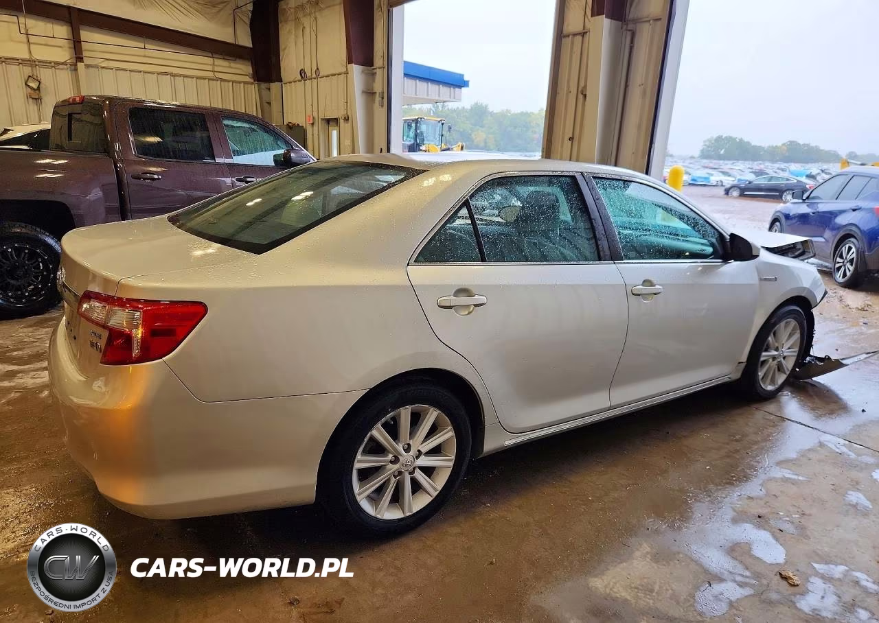 2014 Toyota Camry Hybrid Xle VIN:4T1BD1FK5EU102059 - 3