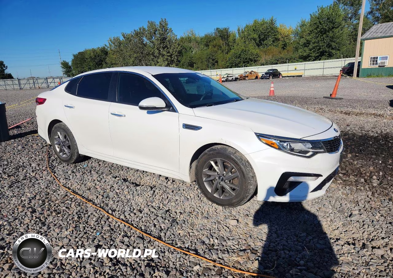 2019 Kia Optima Lx VIN:5XXGT4L35KG368677 - 4