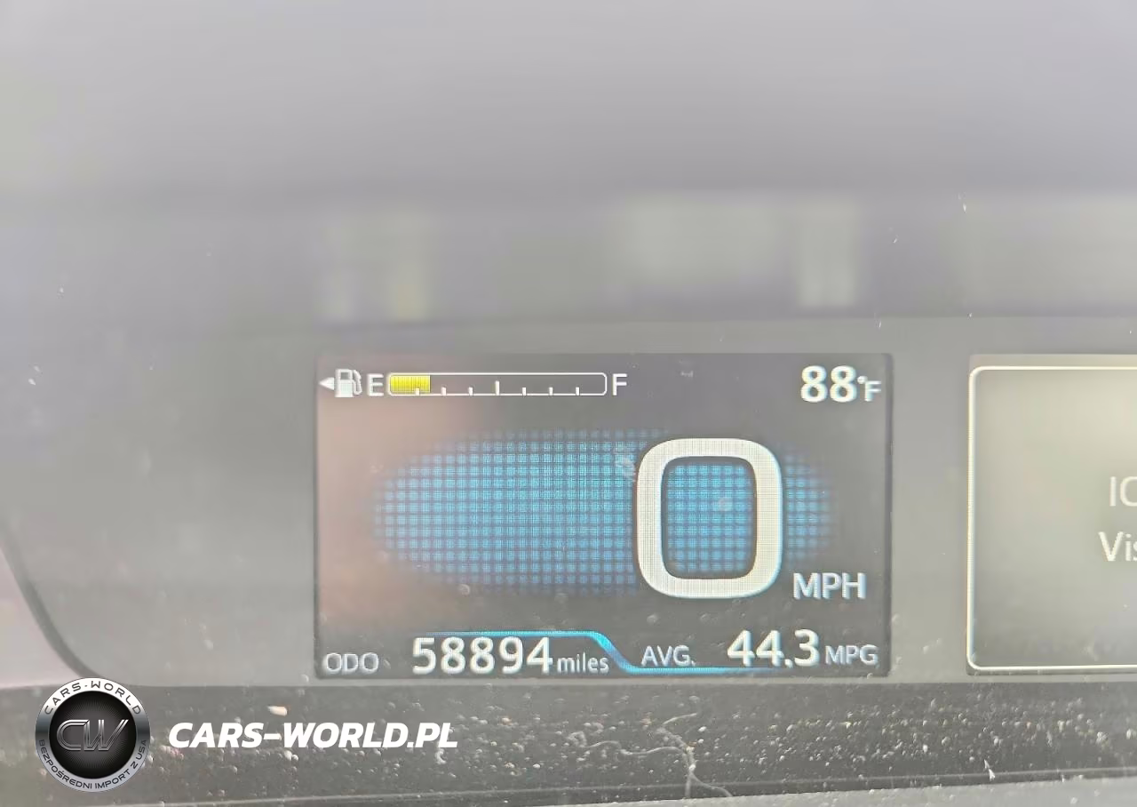 2018 Toyota Prius Two VIN:JTDKBRFU5J3076315 - 9