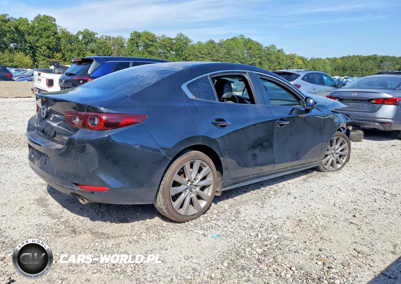 2023 Mazda 3 Preferred VIN:3MZBPACM4PM359820 - 3