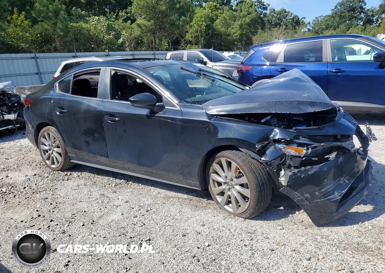 2023 Mazda 3 Preferred VIN:3MZBPACM4PM359820 - 4
