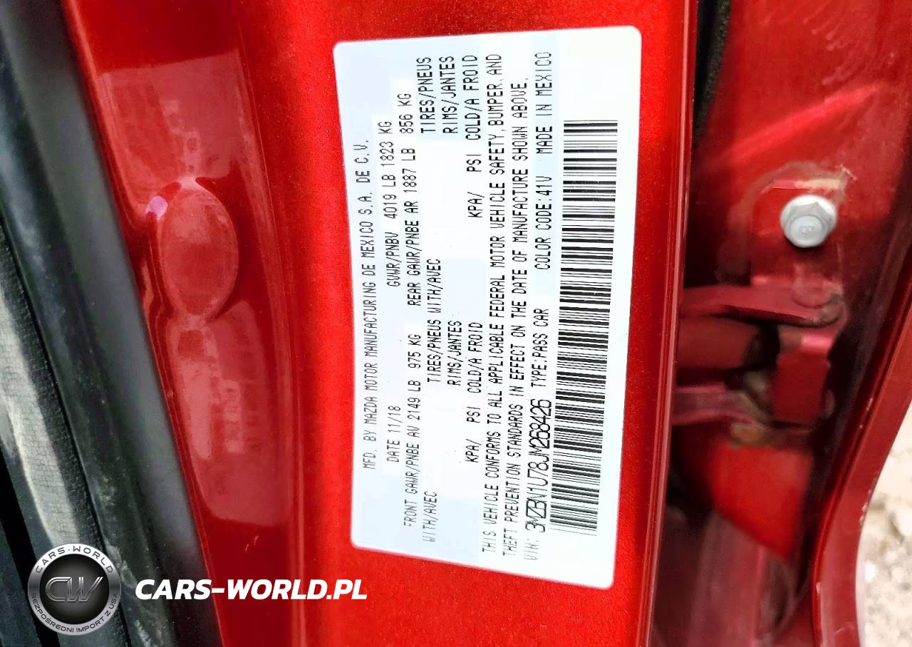 2018 Mazda 3 Sport VIN:3MZBN1U78JM268426 - 13