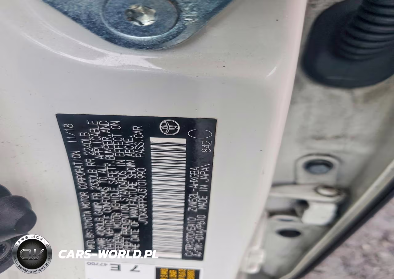 2018 Toyota Prius Prime Premium VIN:JTDKARFP9J3101990 - 12