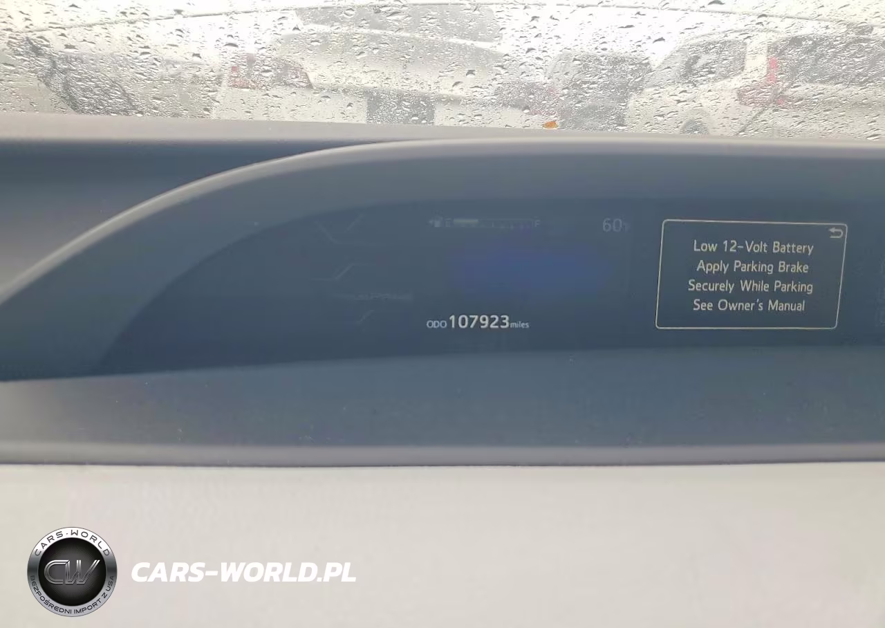 2018 Toyota Prius Prime Premium VIN:JTDKARFP9J3101990 - 9