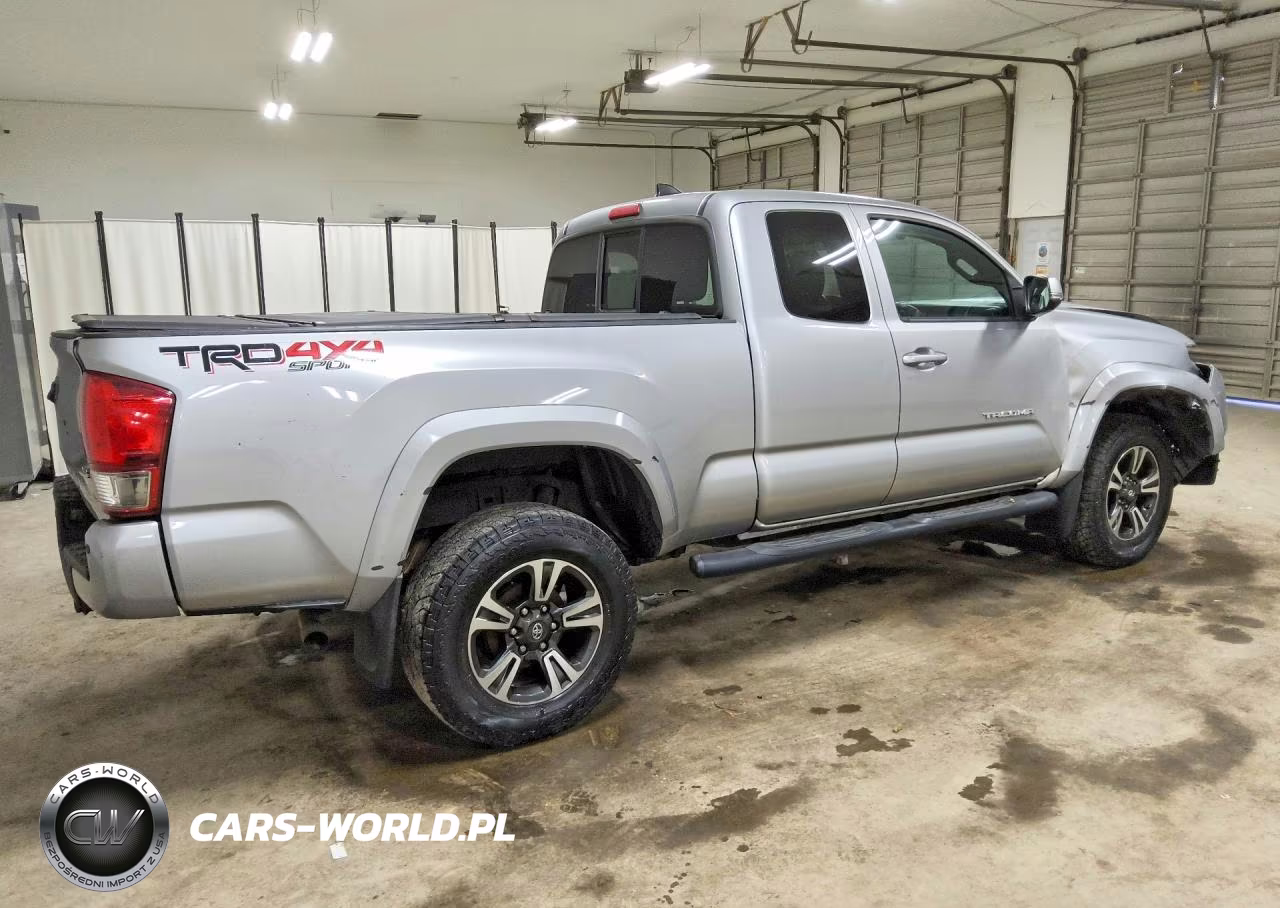 2017 Toyota Tacoma Trd Sport VIN:5TFSZ5AN5HX076712 - 3
