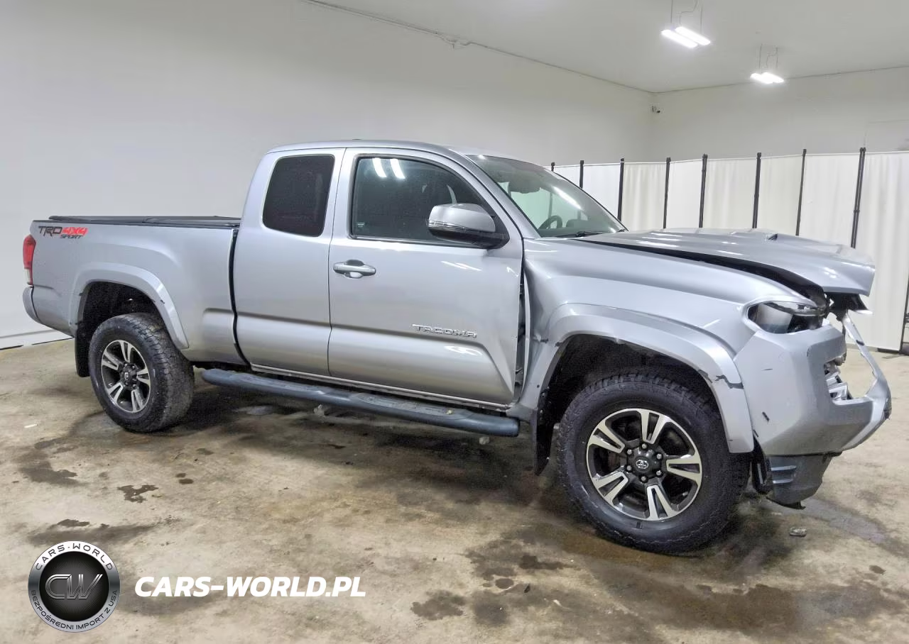 2017 Toyota Tacoma Trd Sport VIN:5TFSZ5AN5HX076712 - 4