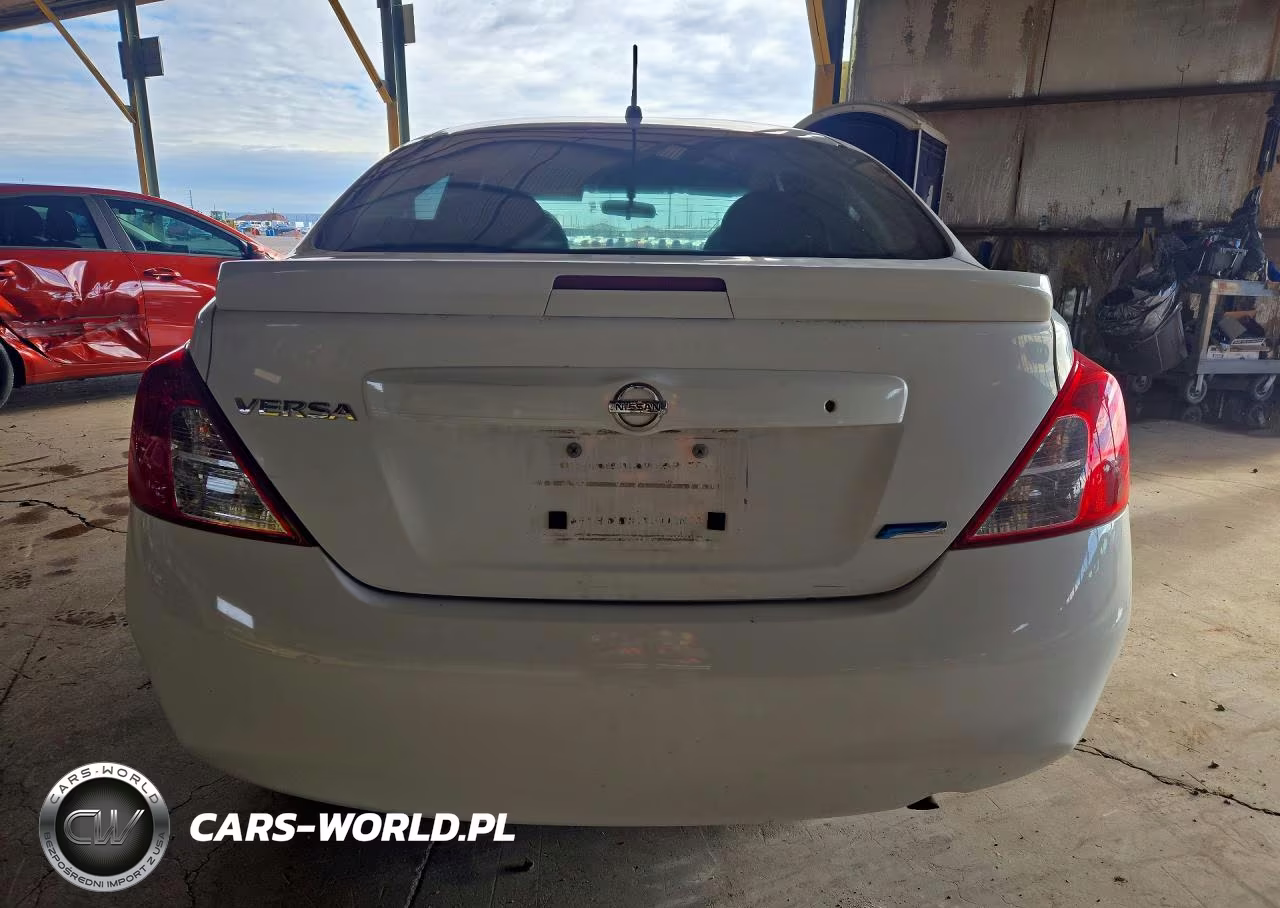2014 Nissan Versa 1.6 S Plus VIN:3N1CN7AP8EL843704 - 6
